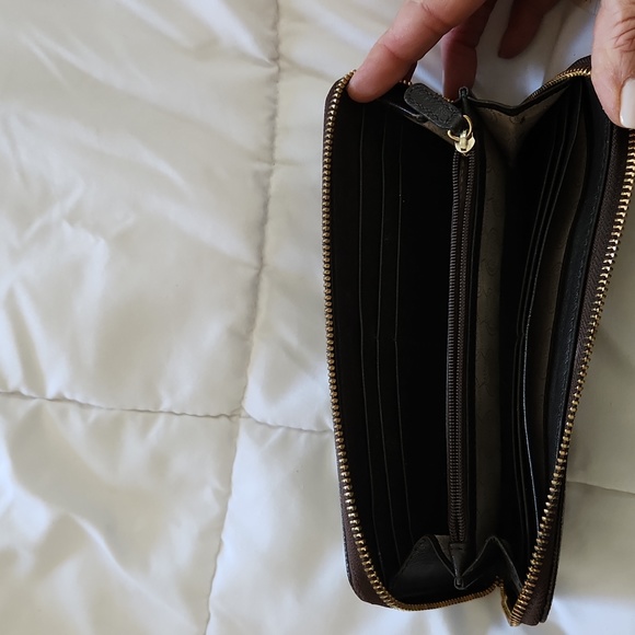 Michael kors Brown long wallet zip closure - Picture 6 of 6